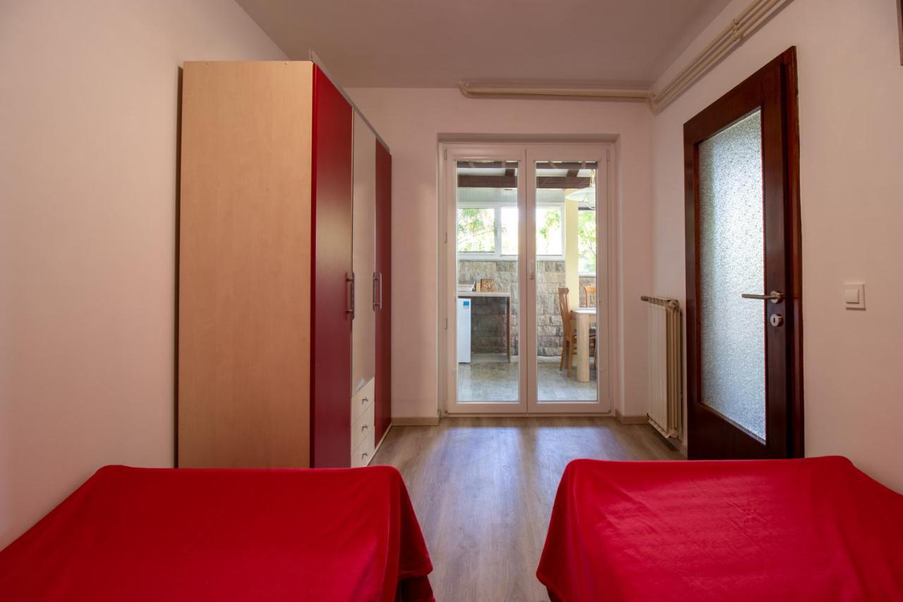 Olive Garden & Sea Apartments Portoroz Exterior foto